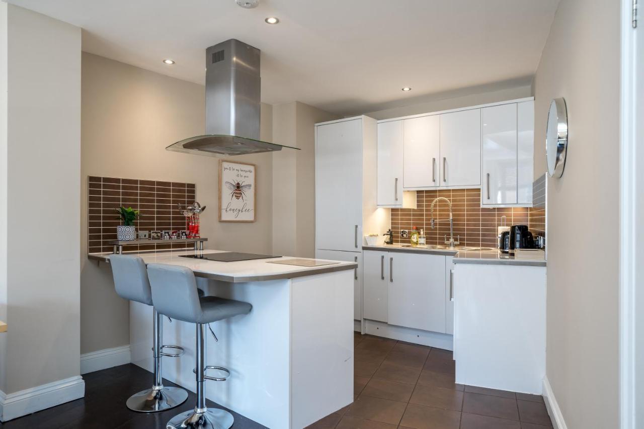 Spacious 2 Bedroom Apartment - Sleeps 6 Hove Exterior foto